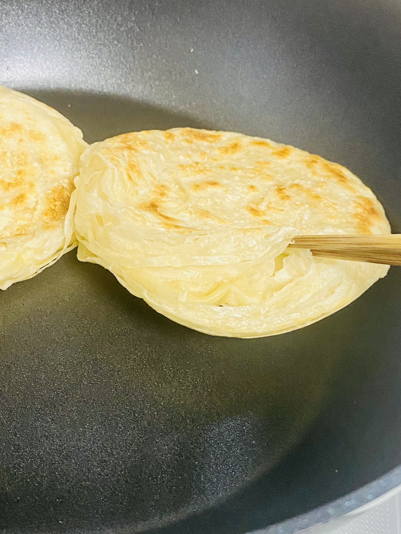 特价 万家餅業 潼関千層餅5枚 日本国内加工 100%日清面粉使用 約500g