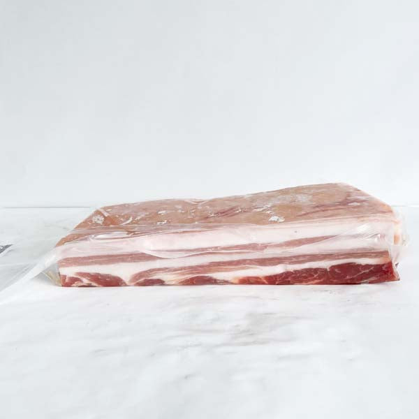 帯皮豚肉 1KG 每块大小不一样 金额不一样 按照实际重量 西班牙産 冷凍品 欧美