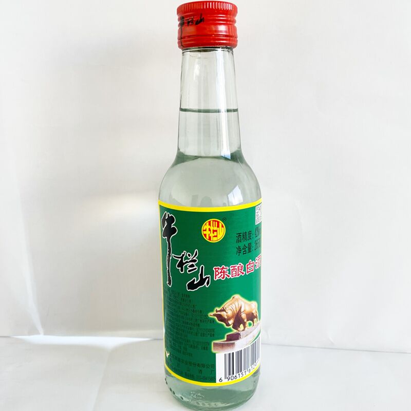 牛欄山陣醸白酒(42度)265ml