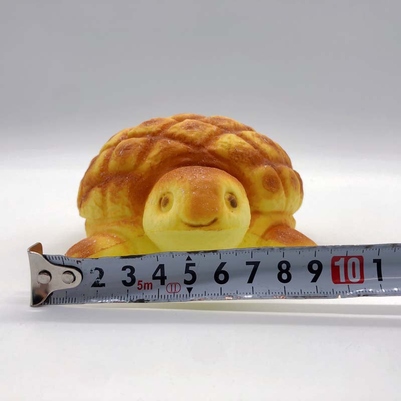 爆款仿真吐司面包解压发泄慢回弹创意礼物玩具 可爱软糯捏捏乐 哈密瓜面包的味道 解压神奇 小金龟